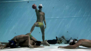Illustration for article titled Why is underwater rugby the new generation of water sports, and where should you try it?